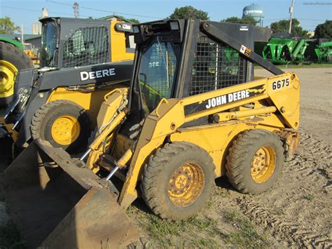 6675 john deere skid steer